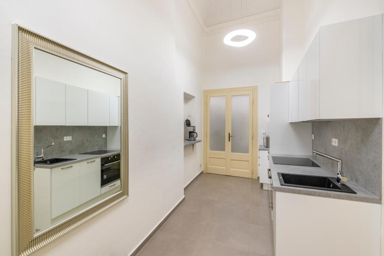 Celetna - Old Town Apart Otel *